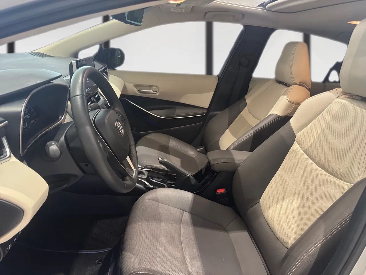 Toyota Corolla Altis Prem. Hybrid 1.8 Flex AUT, foto 10 de 16