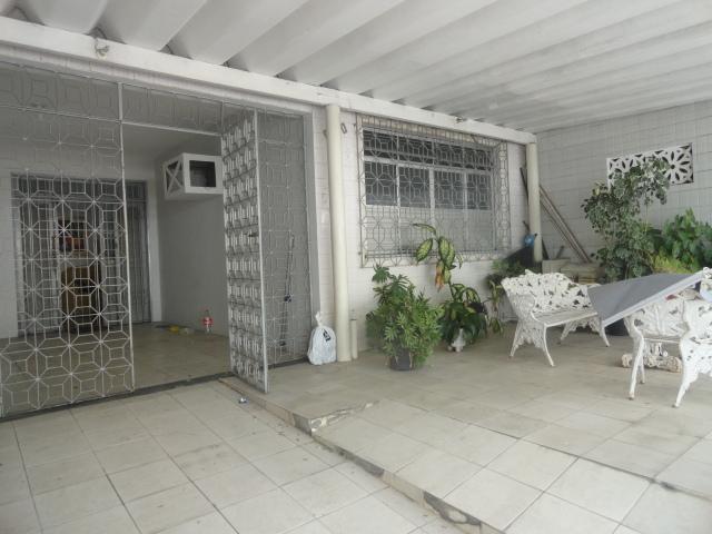 EXCELENTE PONTO COMERCIAL NA AVENIDA HERMES FONTES - Foto 2