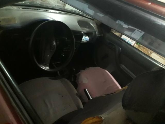 Troco ou vendo parati 1.8 em dias - Foto 3