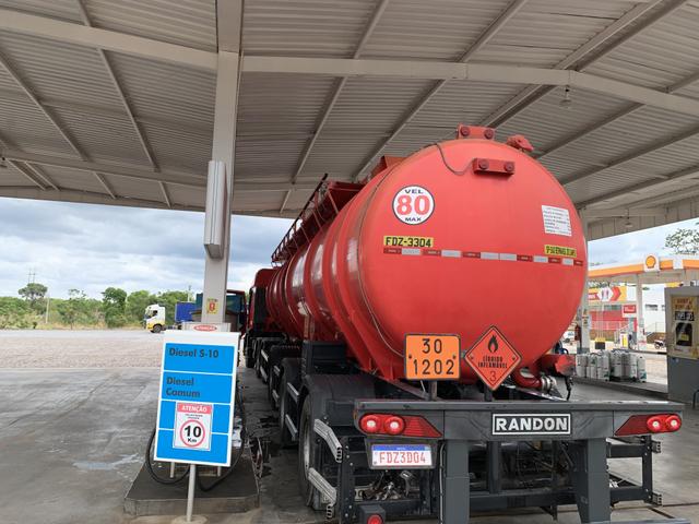 Iveco 2014 c Vanderleia tanque - Foto 5