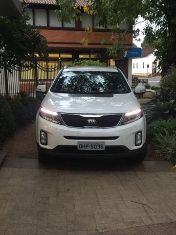 Vende-se Sorento 2015