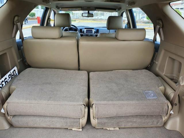 Vende-se Hillux SW4,2013,7 lugares,diesel - Foto 3