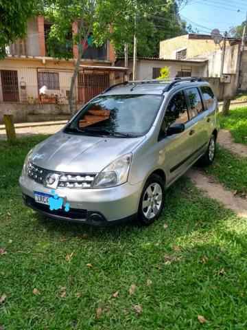 Barbada. Grand Livina 2010 com GNV 5 geração