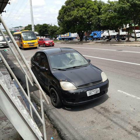 Fiesta sedan 2006 6.000mil - Foto 2