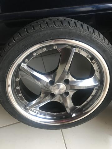 Vendo jogo de roda aro 17 4 furos - Foto 3