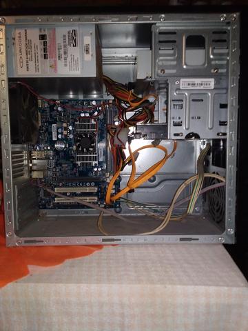 Vendo uma CPU com a fonte,Drive de CD e um HD de 160G - Foto 5
