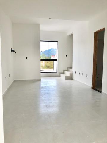 Sobrado geminado pronto com 3 quartos - excelente acabamento - Foto 3
