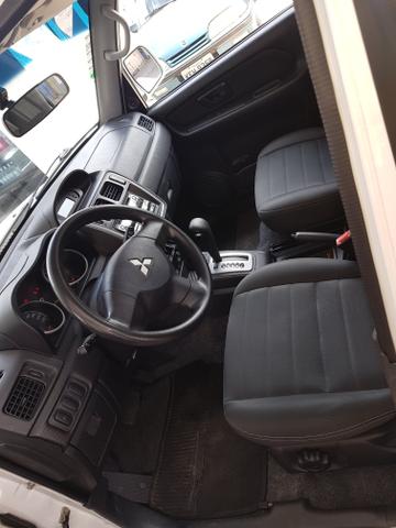 Pajero Tr4 2015 4x2 - Foto 5