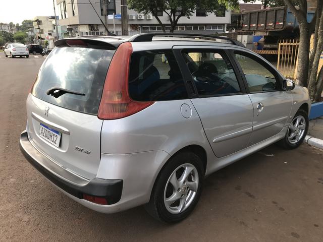 Peugeot 207 SW XR 1.4 completa - Foto 4