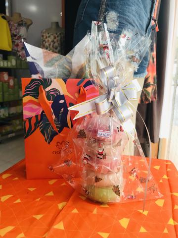 Kits natura com preços variados e bem em conta . R$16,00 /R$68,00/R$50,00/R$20,00/R$55,00