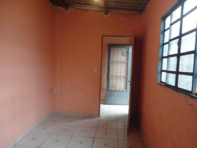 Aluga-se casa de 2 quartos sozinha no lote na QC 06 Riacho Fundo II * - Foto 2