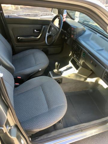 Volkswagen Voyage GL 1.8 álcool - Foto 7