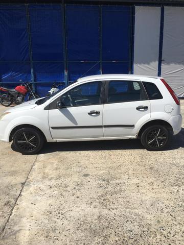 Ford Fiesta Hatch - Foto 2