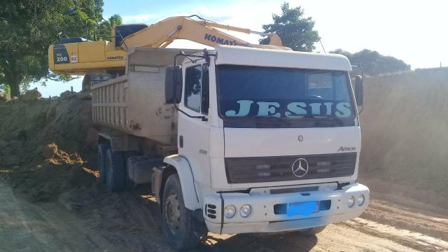 Mercedes Atron 2729 2014 caçamba Parcela 2.295,04 - Foto 3