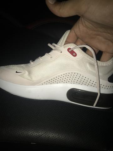 Tenis nike air max feminino novo 200$