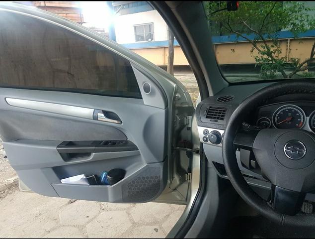Vectra Elegance 2.0 8v Aut - Foto 8