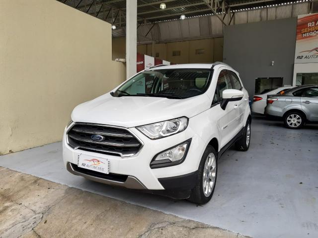 Ford 2018 Ecosport titanium Automatico completa branca apenas 15000 km impecável - Foto 2