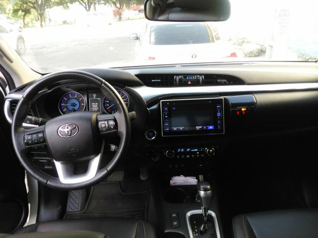 Toyota Hilux 17/17 SRX 2.8 4x4 - Foto 9