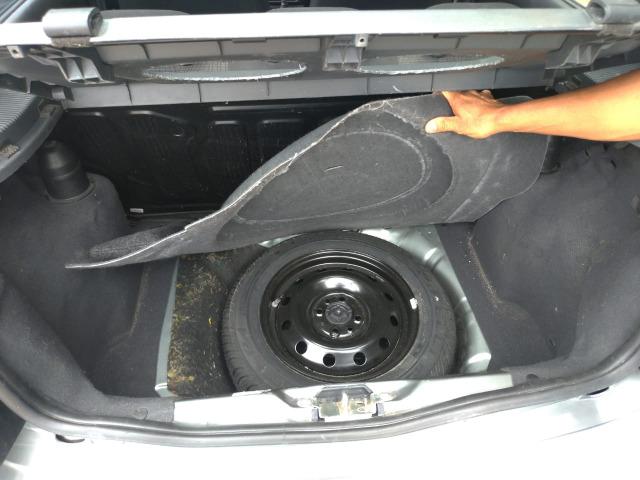 Fiat Palio Essence 1.6 16V (Flex) 2011 - Foto 4