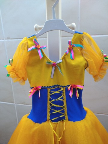 Vestido Junino Luxo tamanho 10
