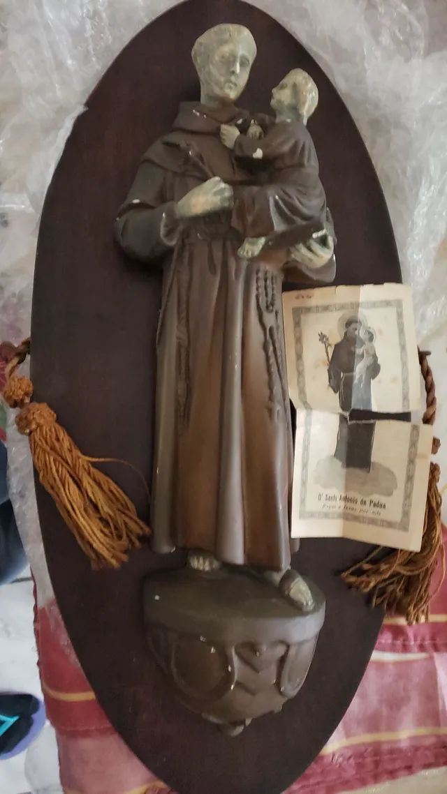 Antiga imagem de Santo Antônio 