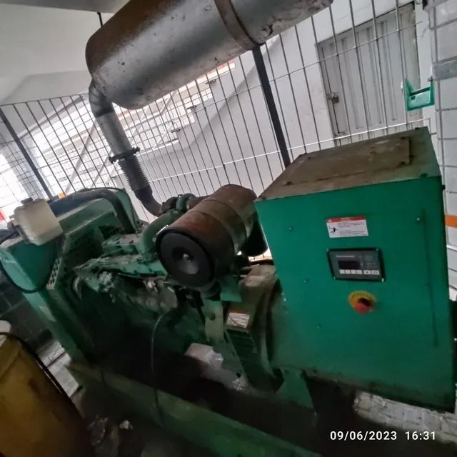 Gerador de Energia 170/150 KVA Cummins C/ (Q.T.A) Motor Cummins