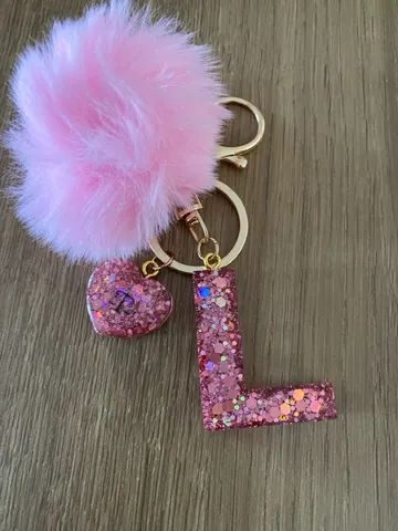 Chaveiro Letra , Pingente e pompom - Foto 6