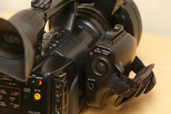 Filmadora Sony Ex-1 R + Acessórios / (saída Hdmi) - Foto 3