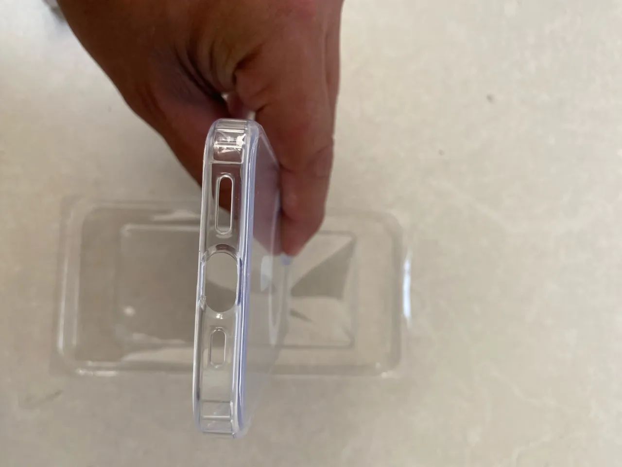 Capinha Magnética Transparente para iPhone 16 - Foto 3
