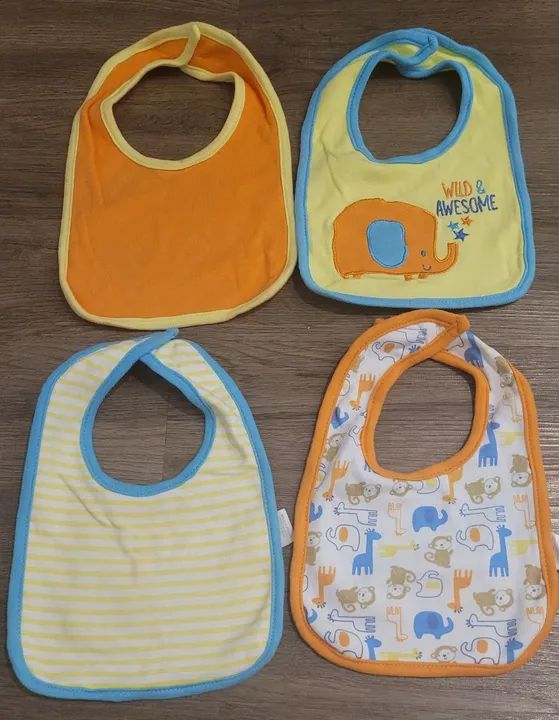 4 Babadores de bebê da Cutie Pie