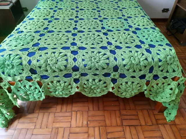colcha de casal crochê verde a mão antiga