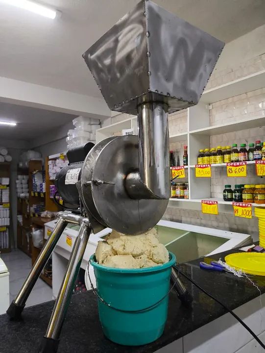 Muinho industrial p/massa de acarajé 