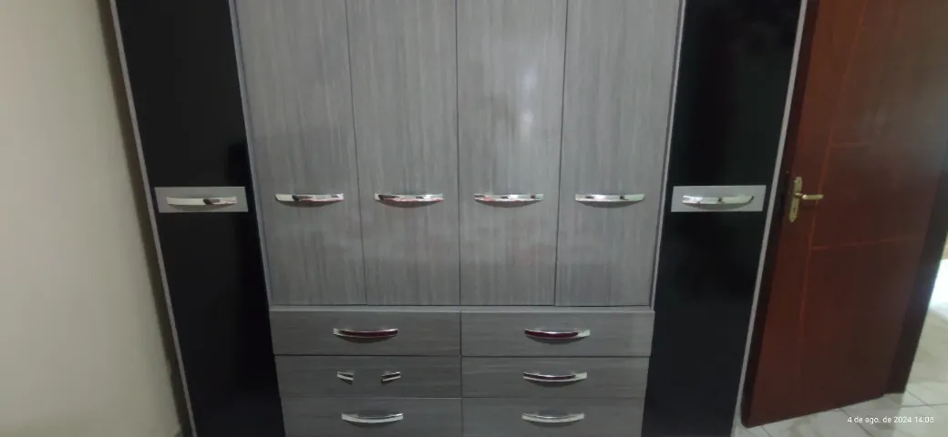 Guarda Roupa 6 portas 6 gavetas