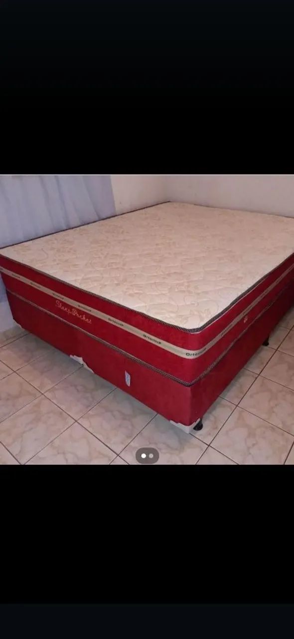 Cama Queen. Frente e grátis 