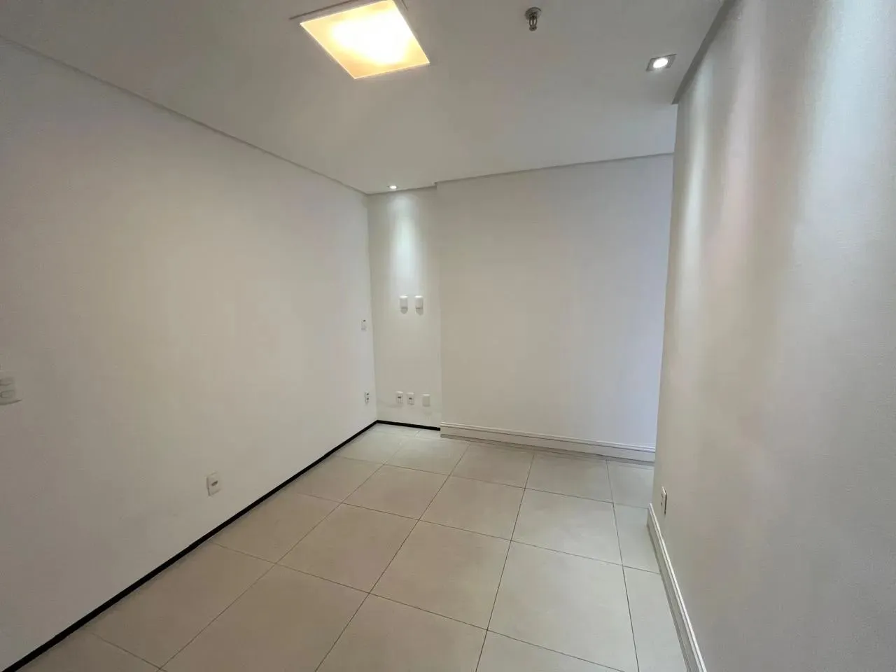 Sala comercial para venda na zona Leste- Bairro Joquei- Teresina/PI.
