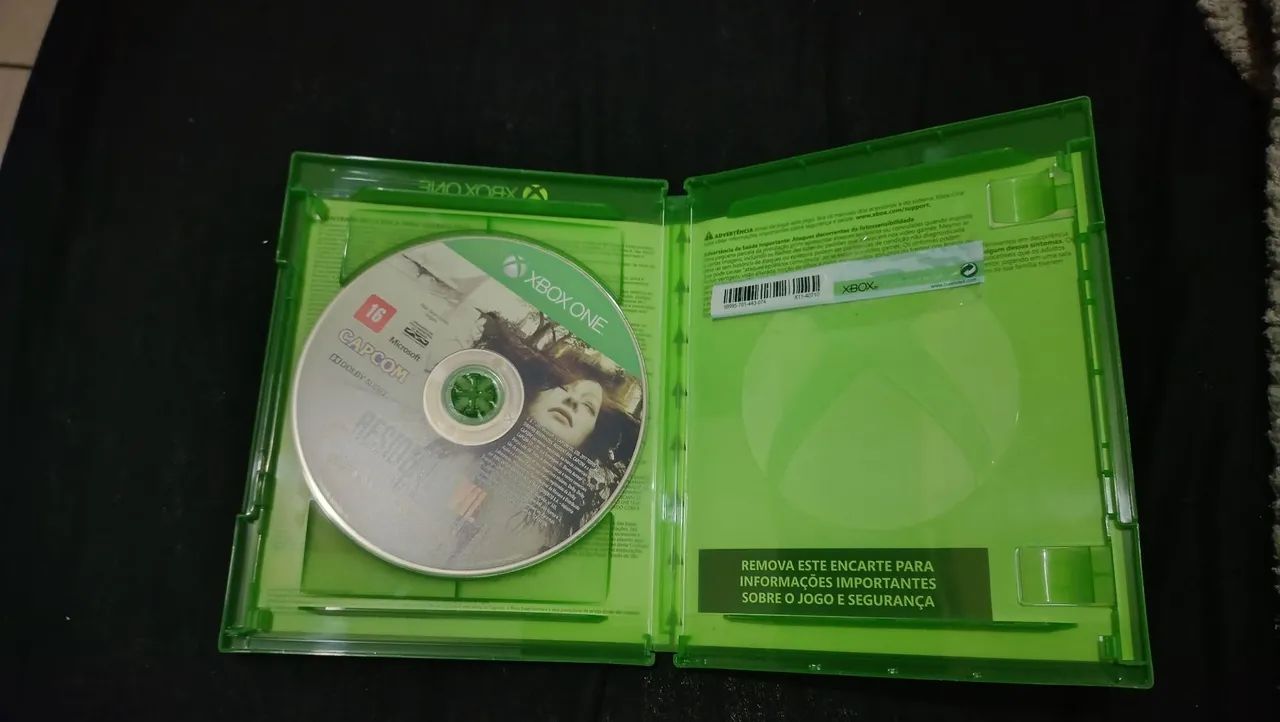 Resident Evil 7: Biohazard - Gold Edition (Xbox One) - Foto 2