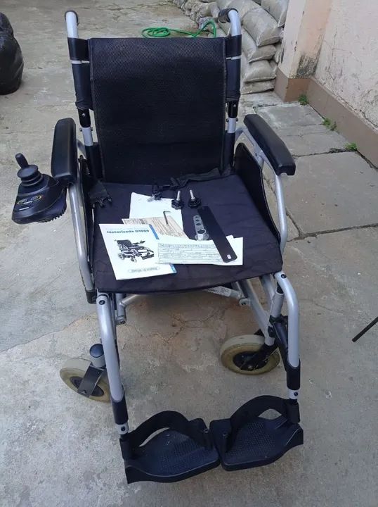 Cadeira de Rodas Motorizada elétrica Modelo Dobrável Dellamed 1000