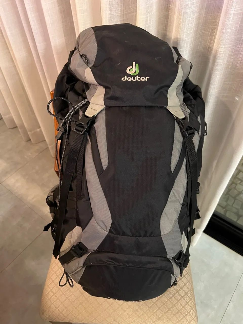 Mochila Deuter Futura Vario 50+10