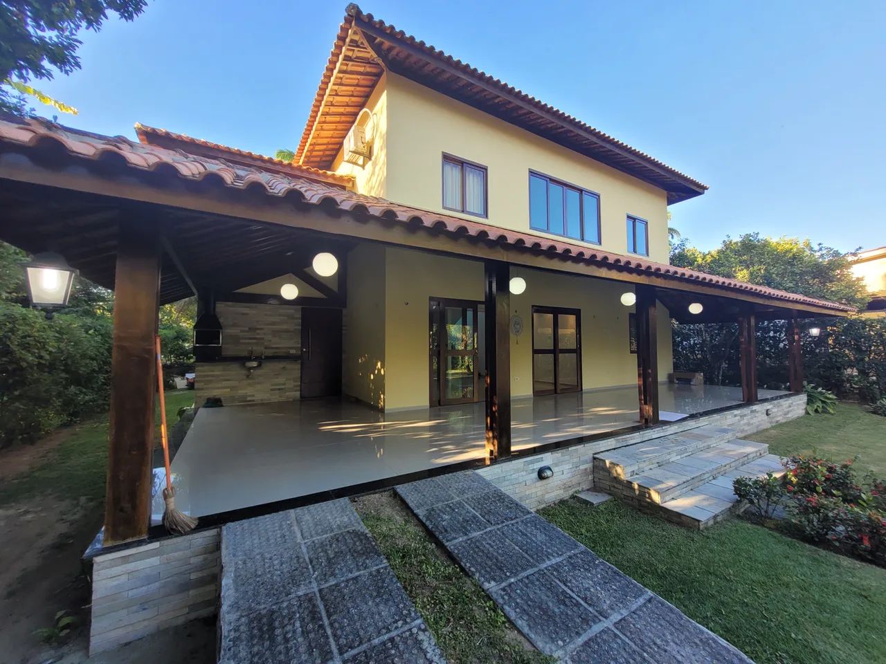 Alugo casa em condomínio de Aldeia, beira de estrada, com 4 quartos - Foto 4