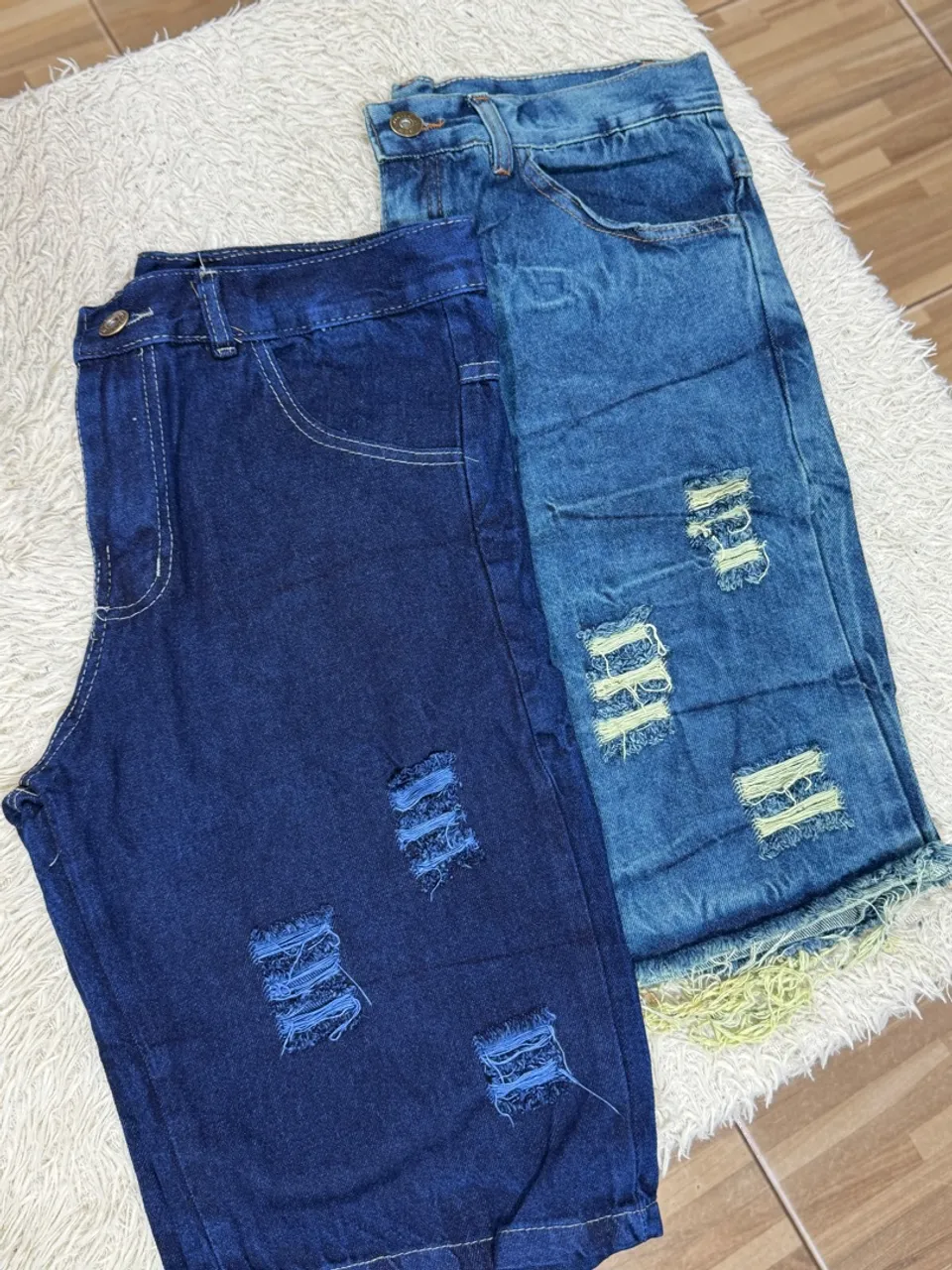 06 Bermudas Jeans por R$240,0