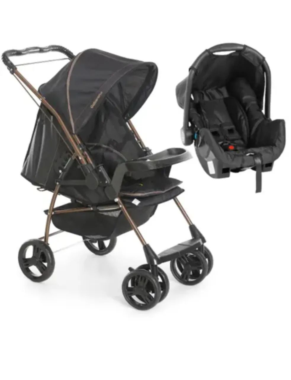 Carrinho de bebê com bebê conforto 