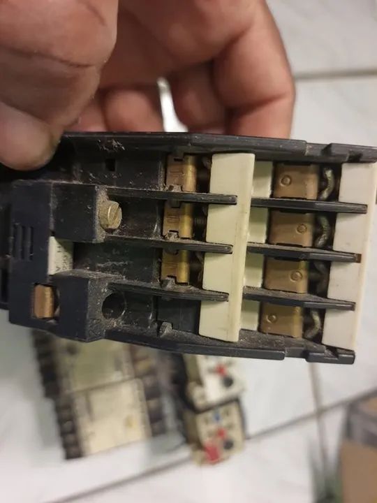 Contator e Relê para comandos elétrico ( Funcionado perfeito) - Não aceito Troca - Foto 3