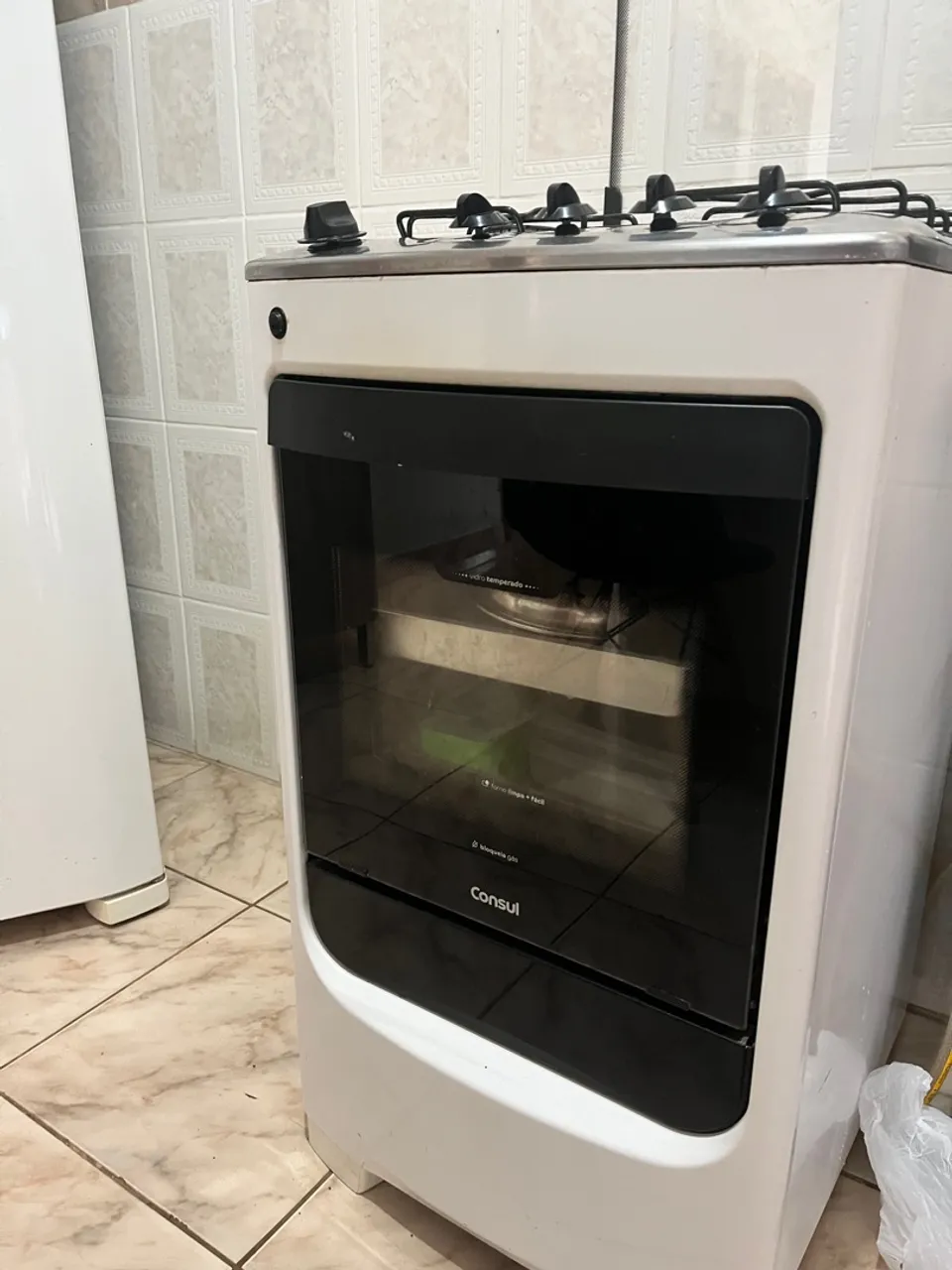 Fogão Consul 4 bocas com forno