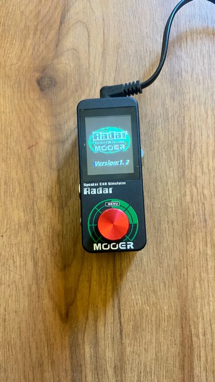 MoOER Radar Guitar Cabinet Simulador ao Melhor Preço