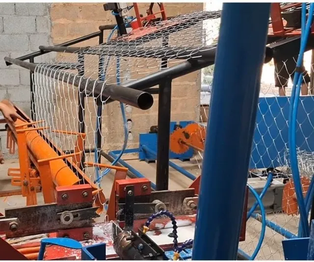 Máquina de fabricar alambrado
