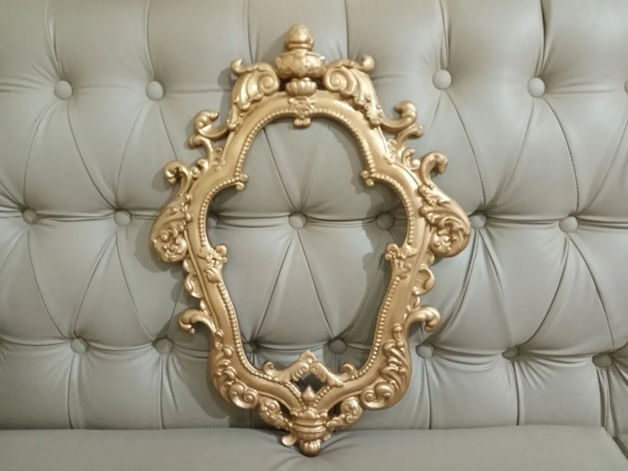 Moldura de Parede em Resina, 51cm x 38cm