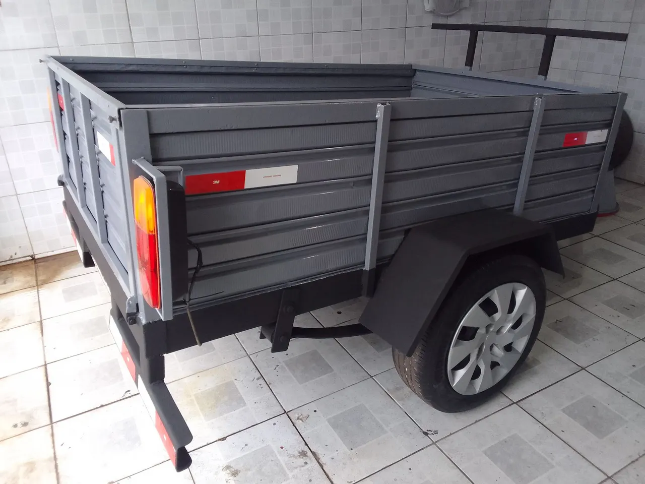 Reboque/Carretinha para Carro/Utilitário - Ótimo estado