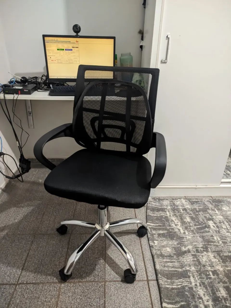 Cadeira de Escritório Giratória com Rodinhas