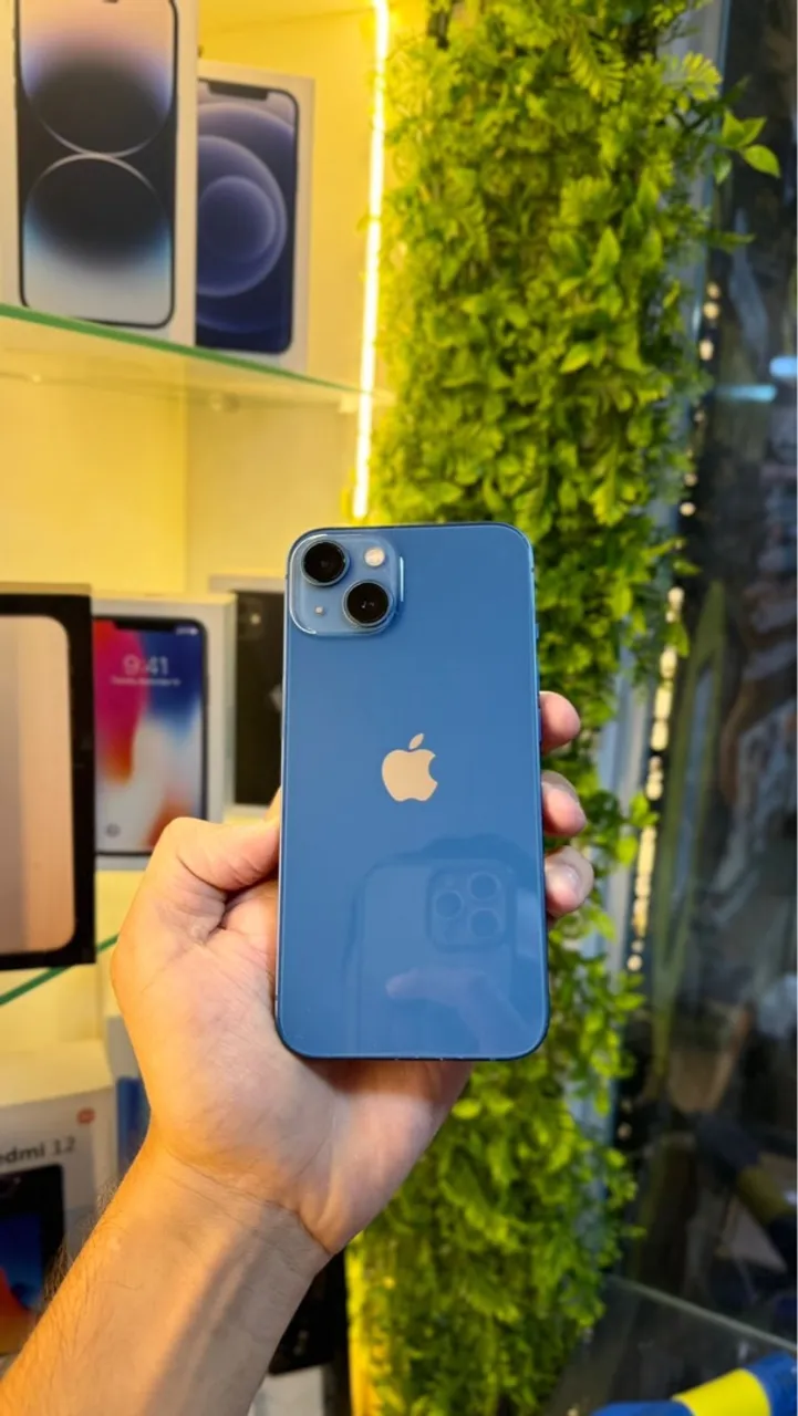 iPhone 13