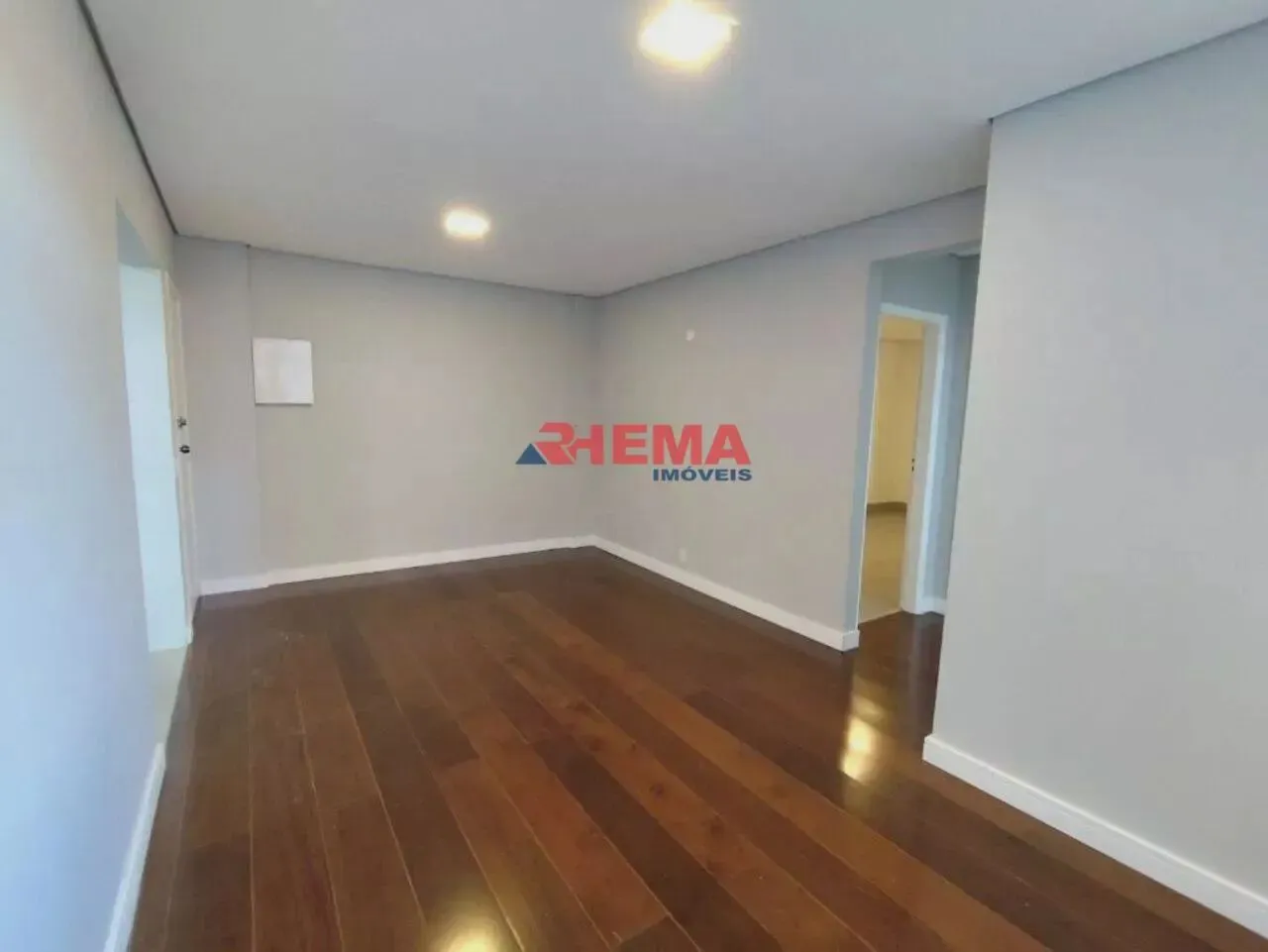 Comprar apartamento, 2 quartos no Bairro Campo Grande em Santos